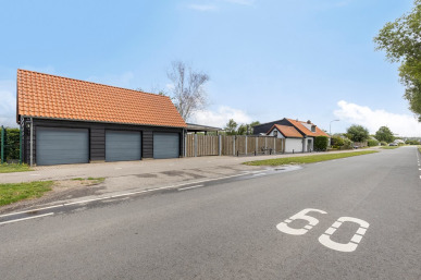 Molendijk 15, Den Bommel