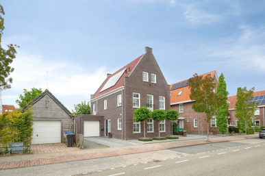 Joost van den Vondellaan 156, Middelharnis