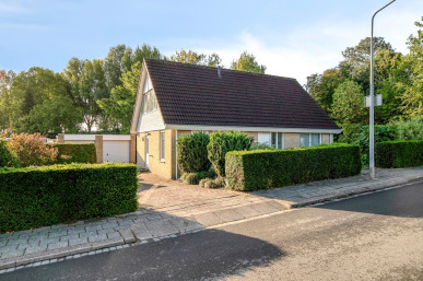 Prins Bernhardstraat 29, Ooltgensplaat