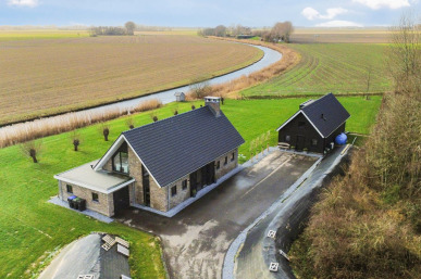 Langeweg 153B, Sommelsdijk