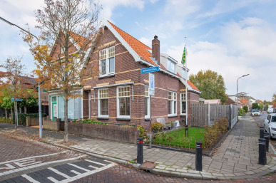 Schoolstraat 2, Middelharnis