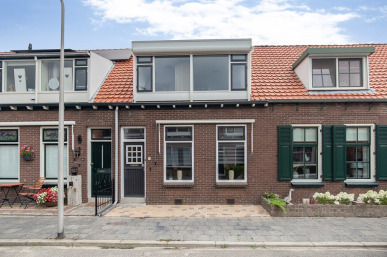 Dirk Bosstraat 10, Middelharnis