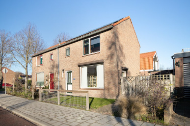 Nieuwstraat 38, Stad aan 't Haringvliet